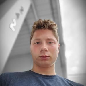 Meet your Posher, Nick